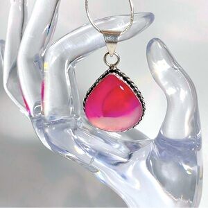 🌈 Lovely pink agate necklace